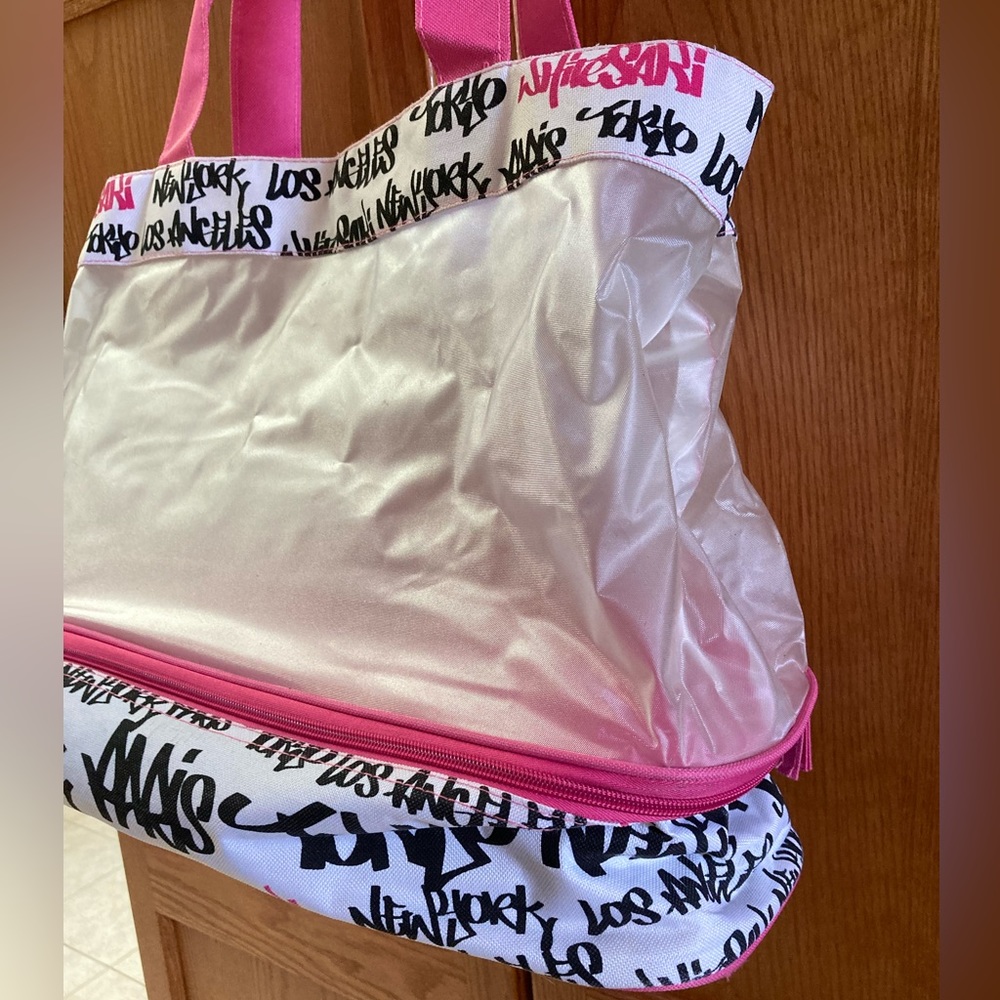 WhiteSaki Beach / Pool bag. Graffiti - International City Names 22” x 15” Unique